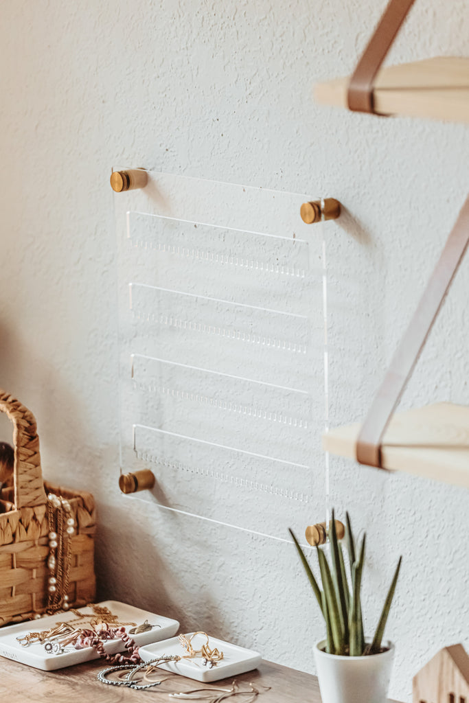 Choosing the Perfect Earring Holder for Your Space: A Buying Guide